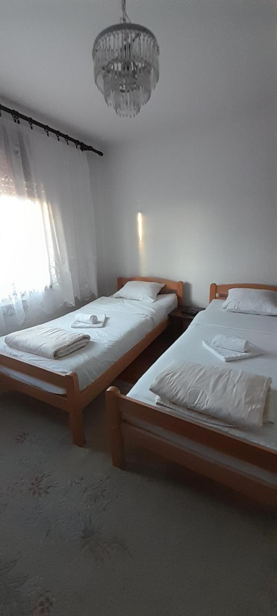 Vikendica I Vajat Vrbica Villa Kalesija Kamer foto
